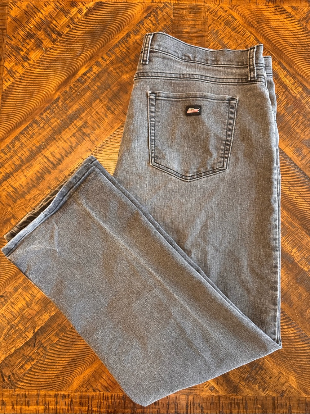 Dickies Men’s Relaxed Fit Straight Leg Jeans – Gray Denim (38x30)